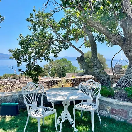 Assos Gazebo Hotel *