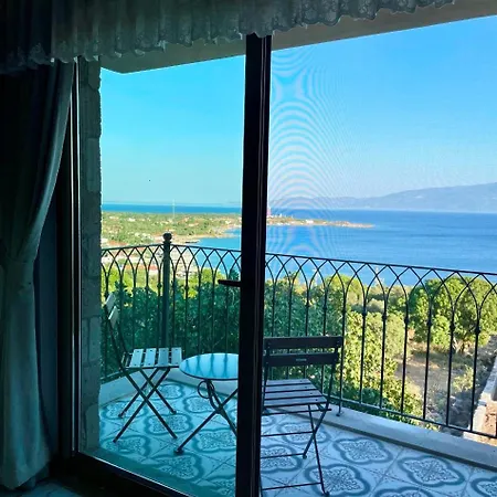 Assos Gazebo Hotel *