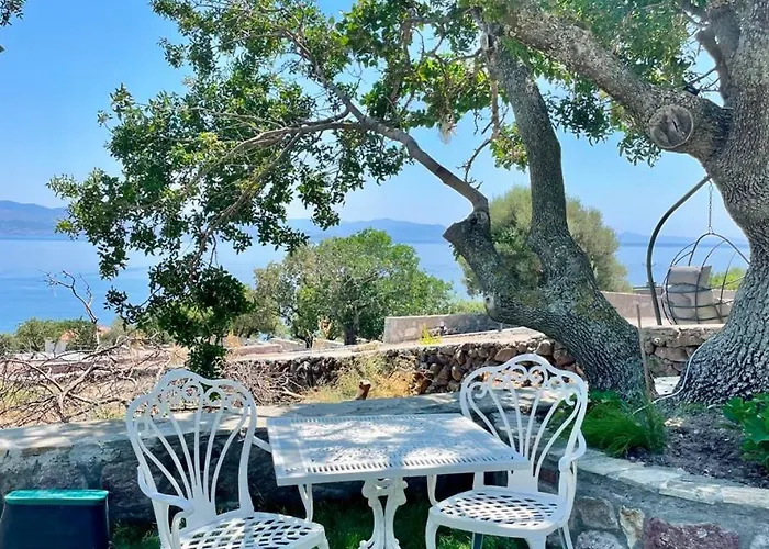 Assos Gazebo Hotel *